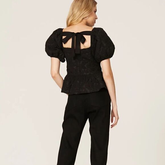 Line + Dot
Delilah Peplum Top  - Picture 4 of 12